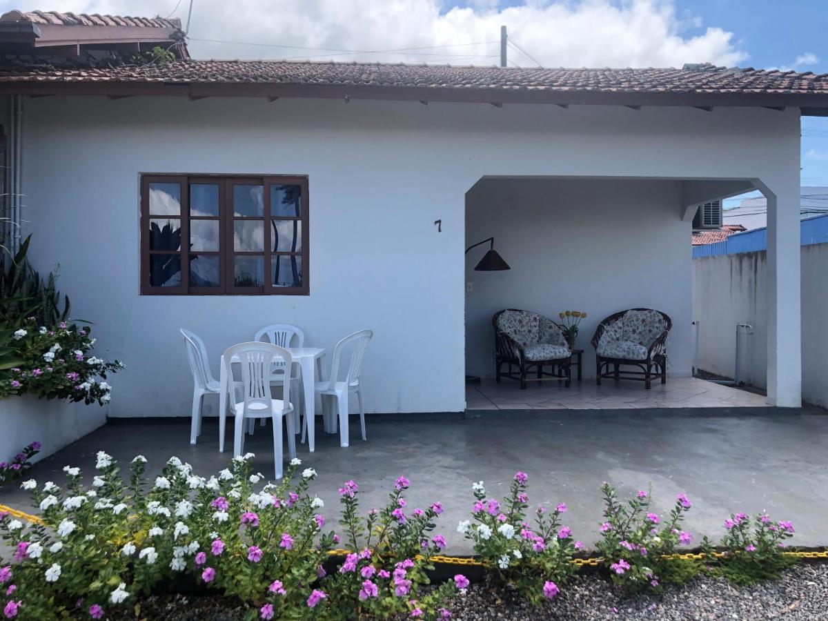 Casinha De Praia Na Fazenda Da Armacao Governador Celso Ramos Exterior photo